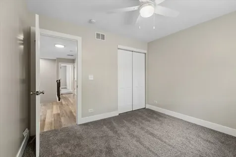 369 Abington Woods Drive Aurora IL 60502