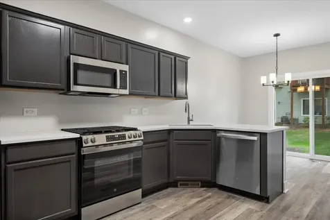 369 Abington Woods Drive Aurora IL 60502
