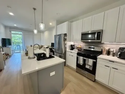 3355 North Southport Avenue Chicago IL 60657