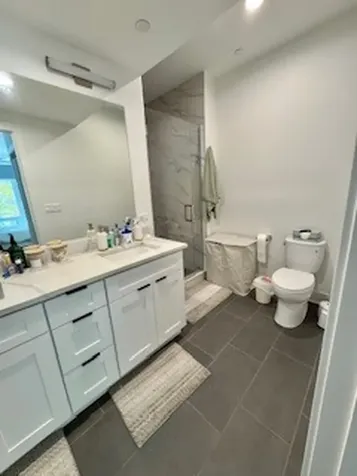 3355 North Southport Avenue Chicago IL 60657