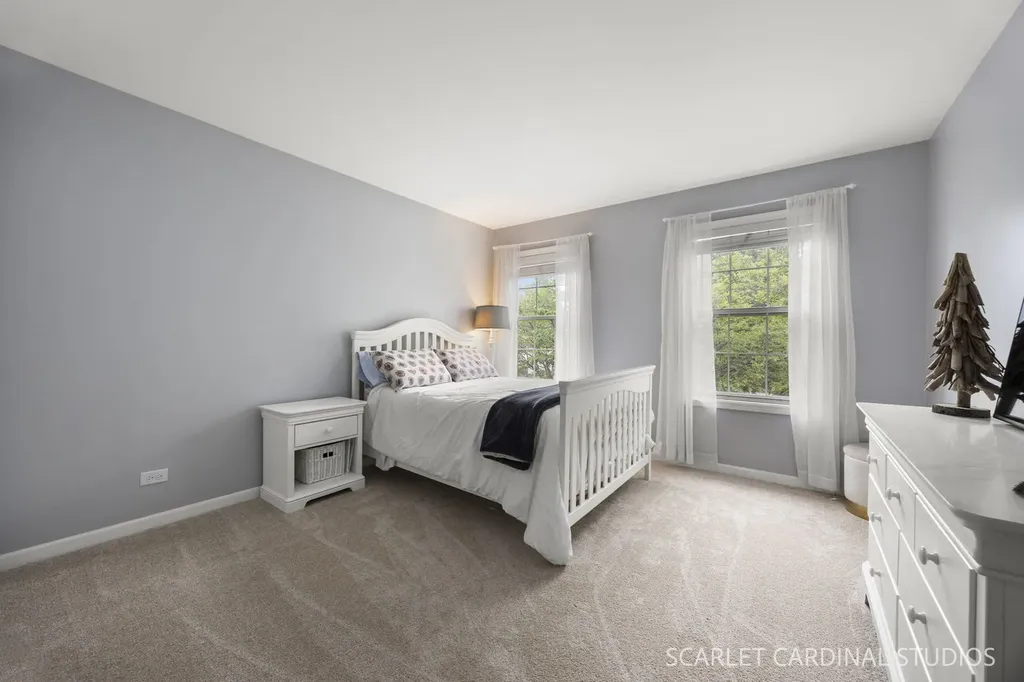 56 Forestview Lane Aurora IL 60502