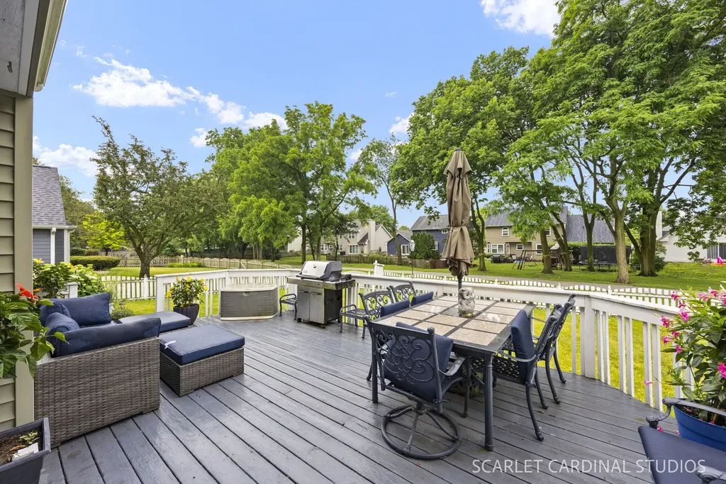 56 Forestview Lane Aurora IL 60502