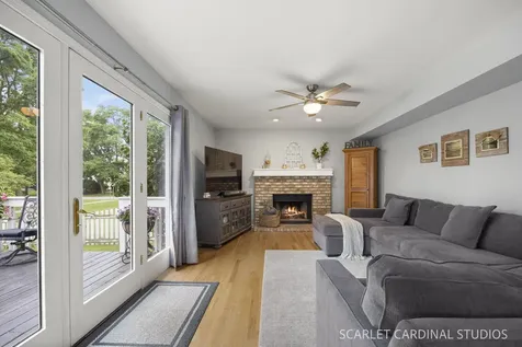 56 Forestview Lane Aurora IL 60502