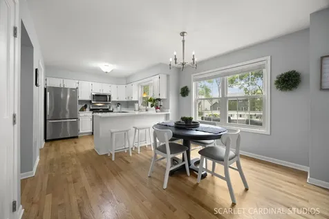 56 Forestview Lane Aurora IL 60502