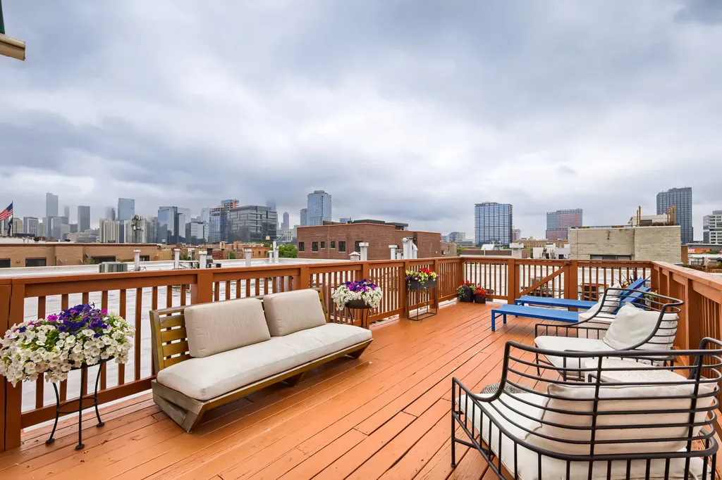 525 North Ada Street Chicago IL 60642