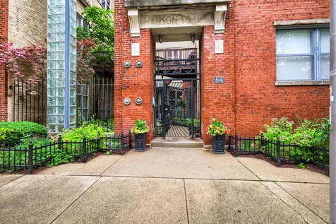 525 North Ada Street Chicago IL 60642