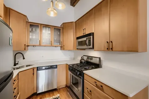 525 North Ada Street Chicago IL 60642