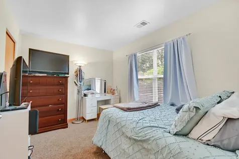 18807 South Burnside Station Drive Mokena IL 60448