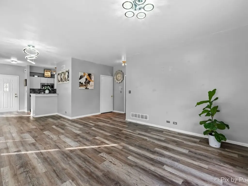 4909 Spencer Avenue Lisle IL 60532