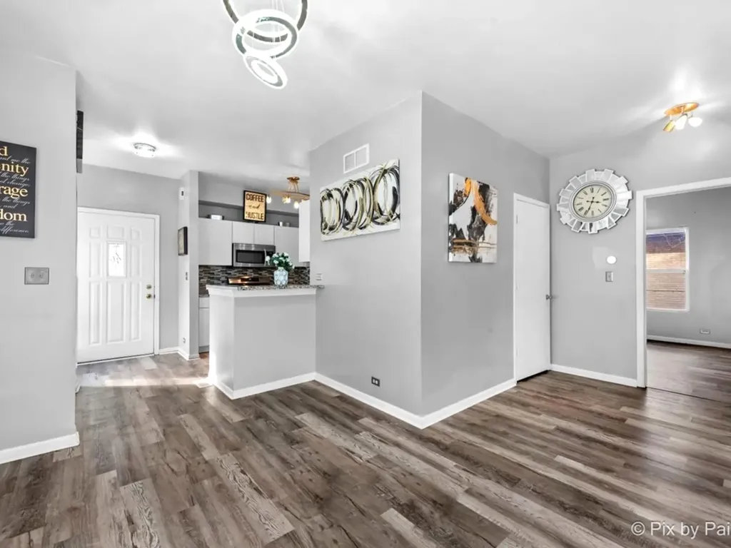 4909 Spencer Avenue Lisle IL 60532