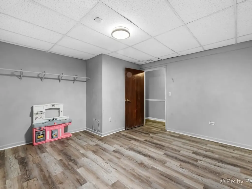 4909 Spencer Avenue Lisle IL 60532