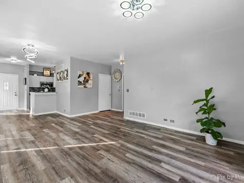 4909 Spencer Avenue Lisle IL 60532