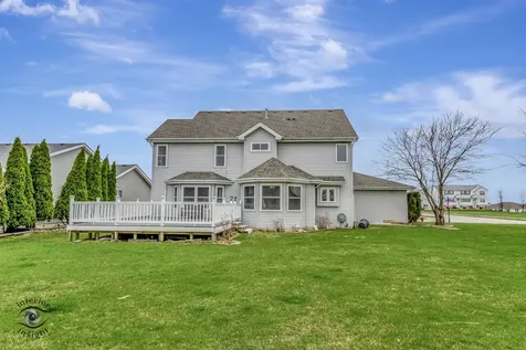319 Mallards Cove Beecher IL 60401