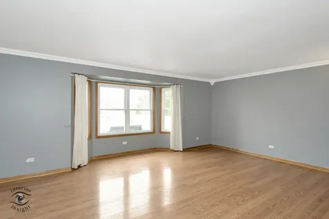319 Mallards Cove Beecher IL 60401