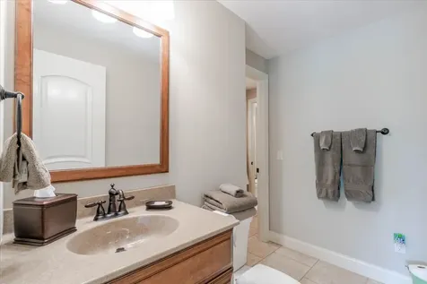 2104 Sinclair Court Bloomington IL 61704