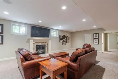 2104 Sinclair Court Bloomington IL 61704