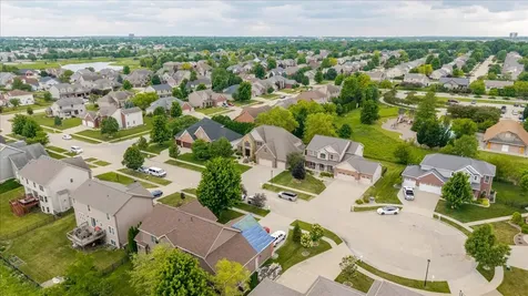 2104 Sinclair Court Bloomington IL 61704