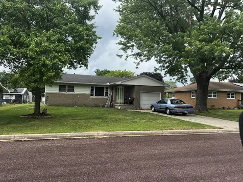 617 South Melvin Street Gibson City IL 60936