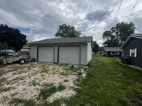 617 South Melvin Street Gibson City IL 60936