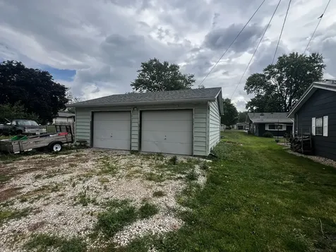 617 South Melvin Street Gibson City IL 60936