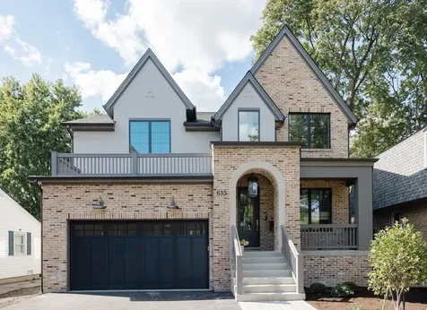 837 North Loomis Street Naperville IL 60563