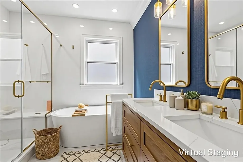 3856 North Whipple Street Chicago IL 60618