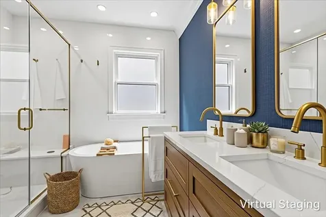 3856 North Whipple Street Chicago IL 60618