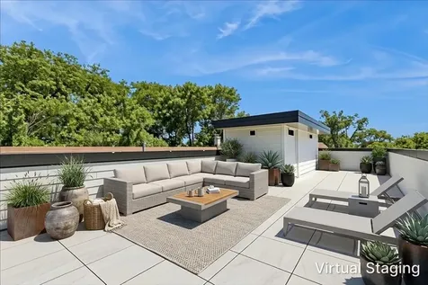 3856 North Whipple Street Chicago IL 60618