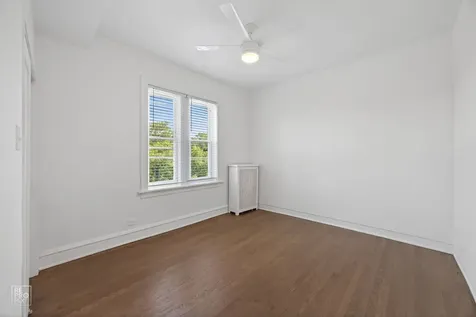 6511 North Leavitt Avenue Chicago IL 60645