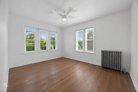 6511 North Leavitt Avenue Chicago IL 60645