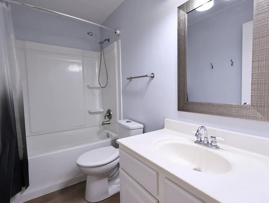 1990 Tall Oaks Drive Aurora IL 60505