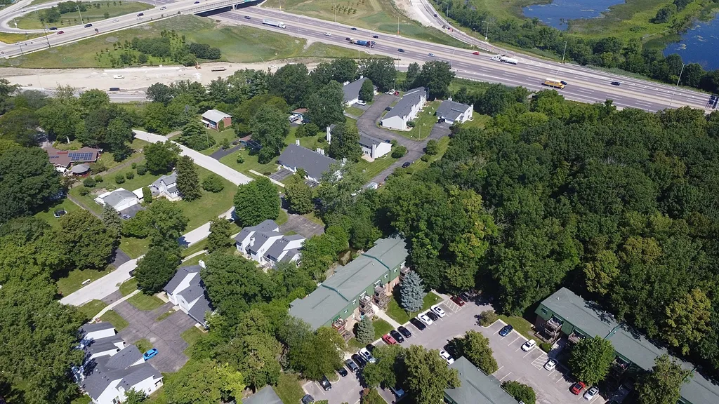 1990 Tall Oaks Drive Aurora IL 60505
