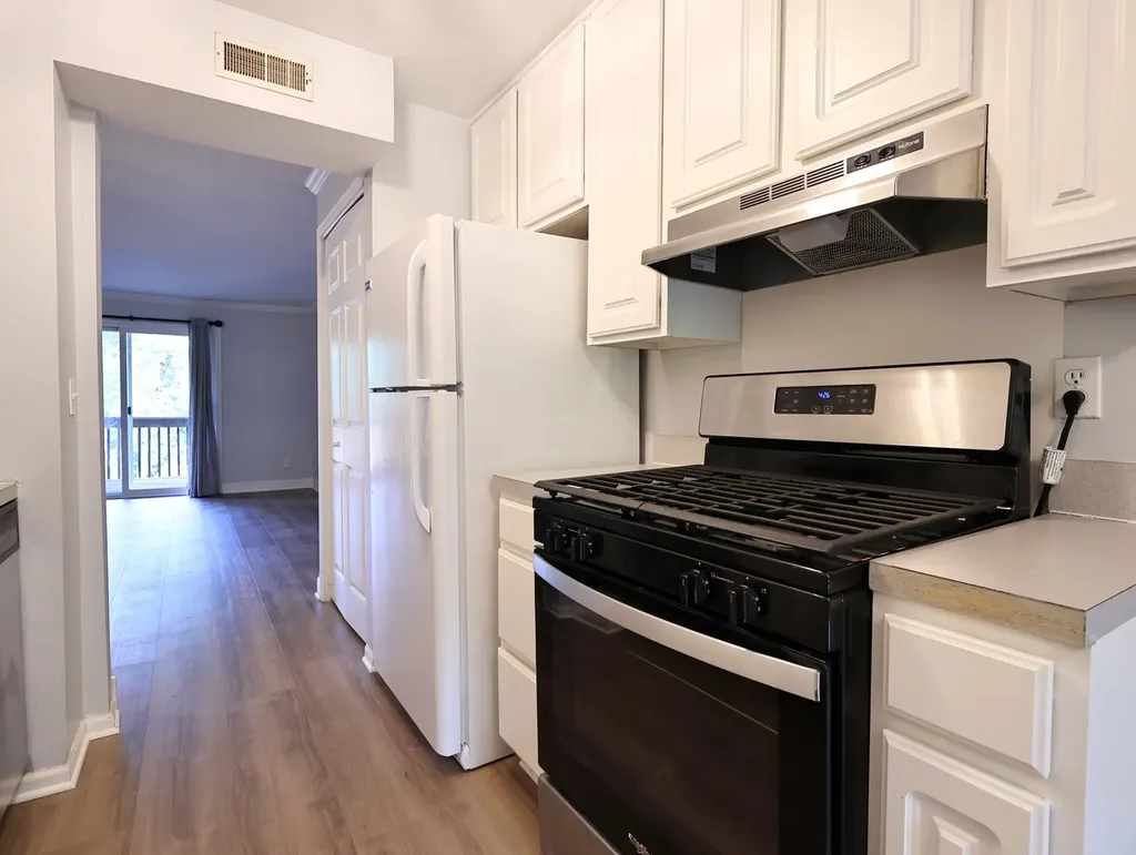 1990 Tall Oaks Drive Aurora IL 60505