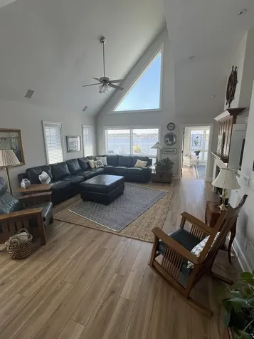 173 Beacon Harbor Circle East Moline IL 61244