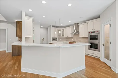 405 Fox Glove Lane Barrington IL 60010