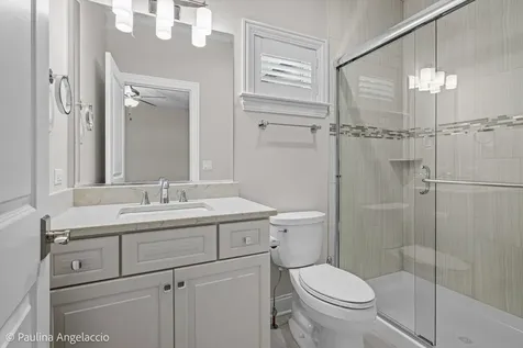405 Fox Glove Lane Barrington IL 60010