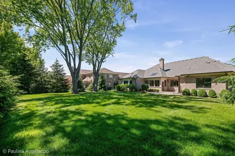 405 Fox Glove Lane Barrington IL 60010