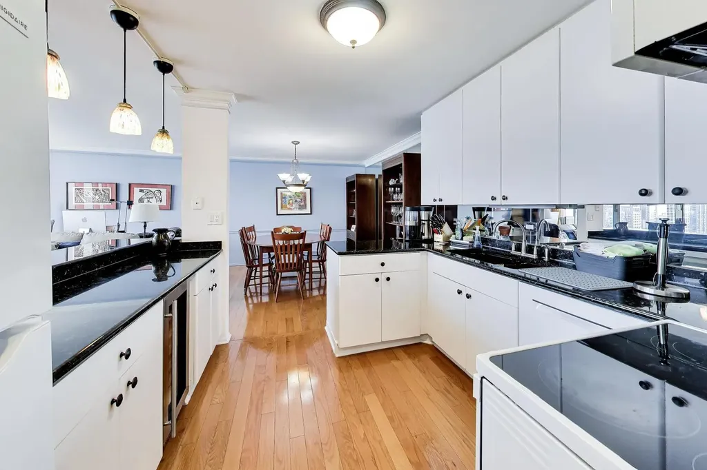 505 North Lake Shore Drive Chicago IL 60611