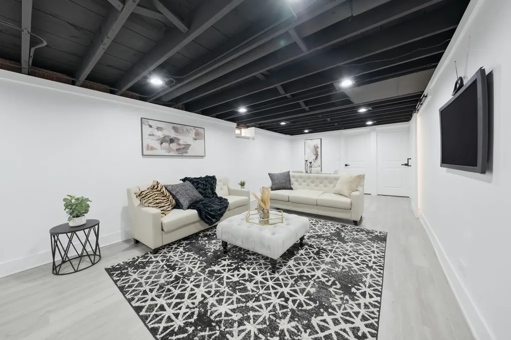 9417 South Lowe Avenue Chicago IL 60620