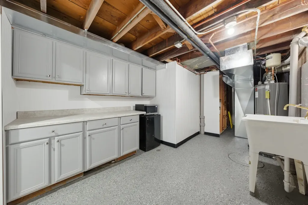 9417 South Lowe Avenue Chicago IL 60620