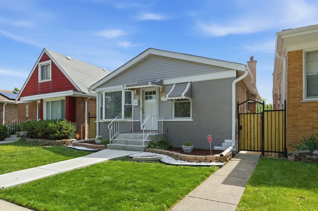 9417 South Lowe Avenue Chicago IL 60620