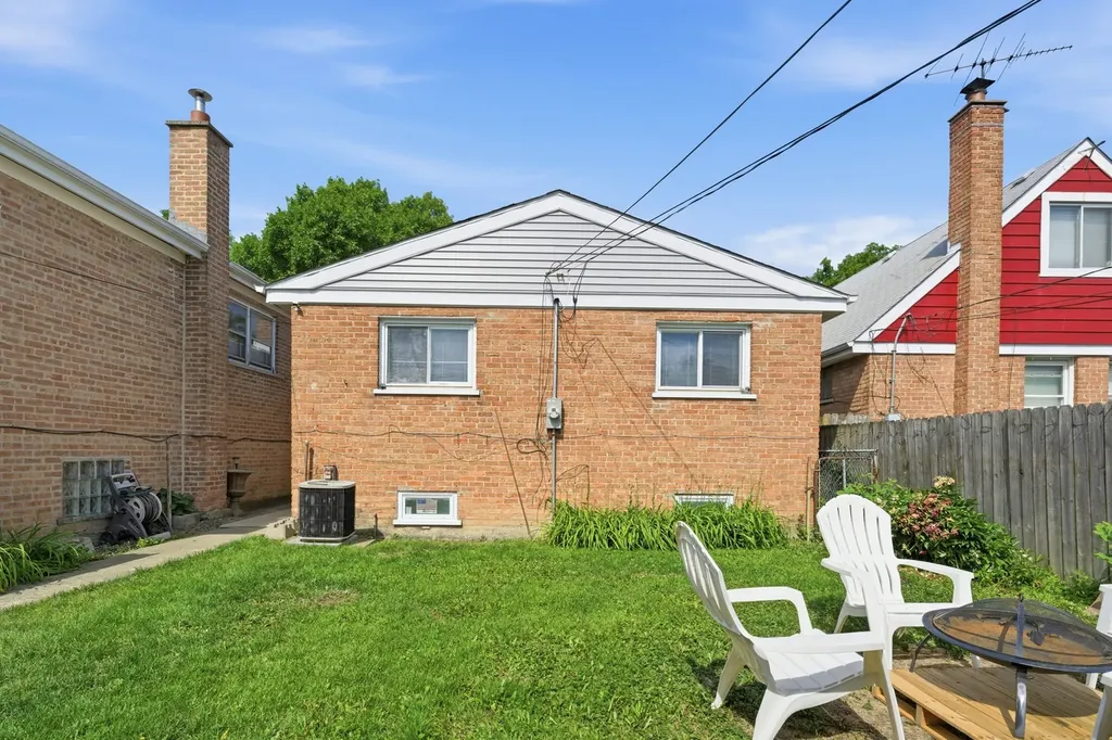 9417 South Lowe Avenue Chicago IL 60620