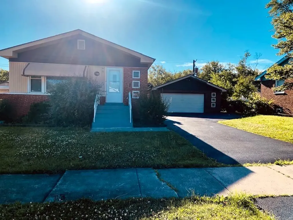 511 North Manchester Place Chicago Heights IL 60411
