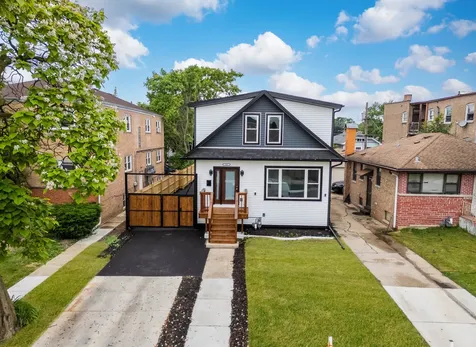 806 South 19th Avenue Maywood IL 60153