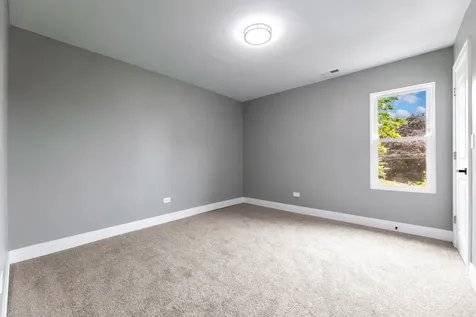 806 South 19th Avenue Maywood IL 60153