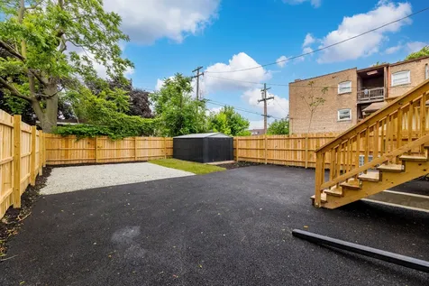 806 South 19th Avenue Maywood IL 60153