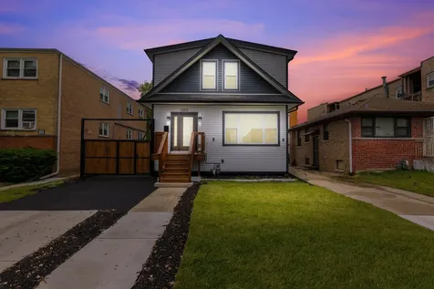 806 South 19th Avenue Maywood IL 60153