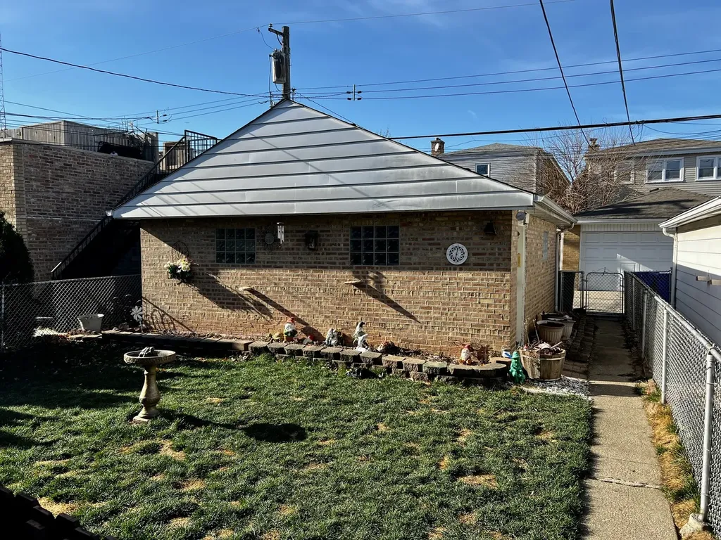 5552 North Major Avenue Chicago IL 60630