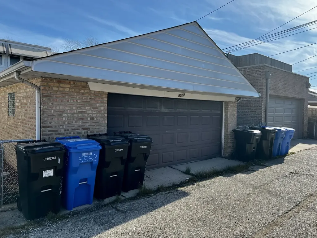 5552 North Major Avenue Chicago IL 60630