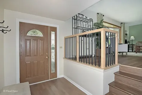 565 Concord Avenue South Elgin IL 60177
